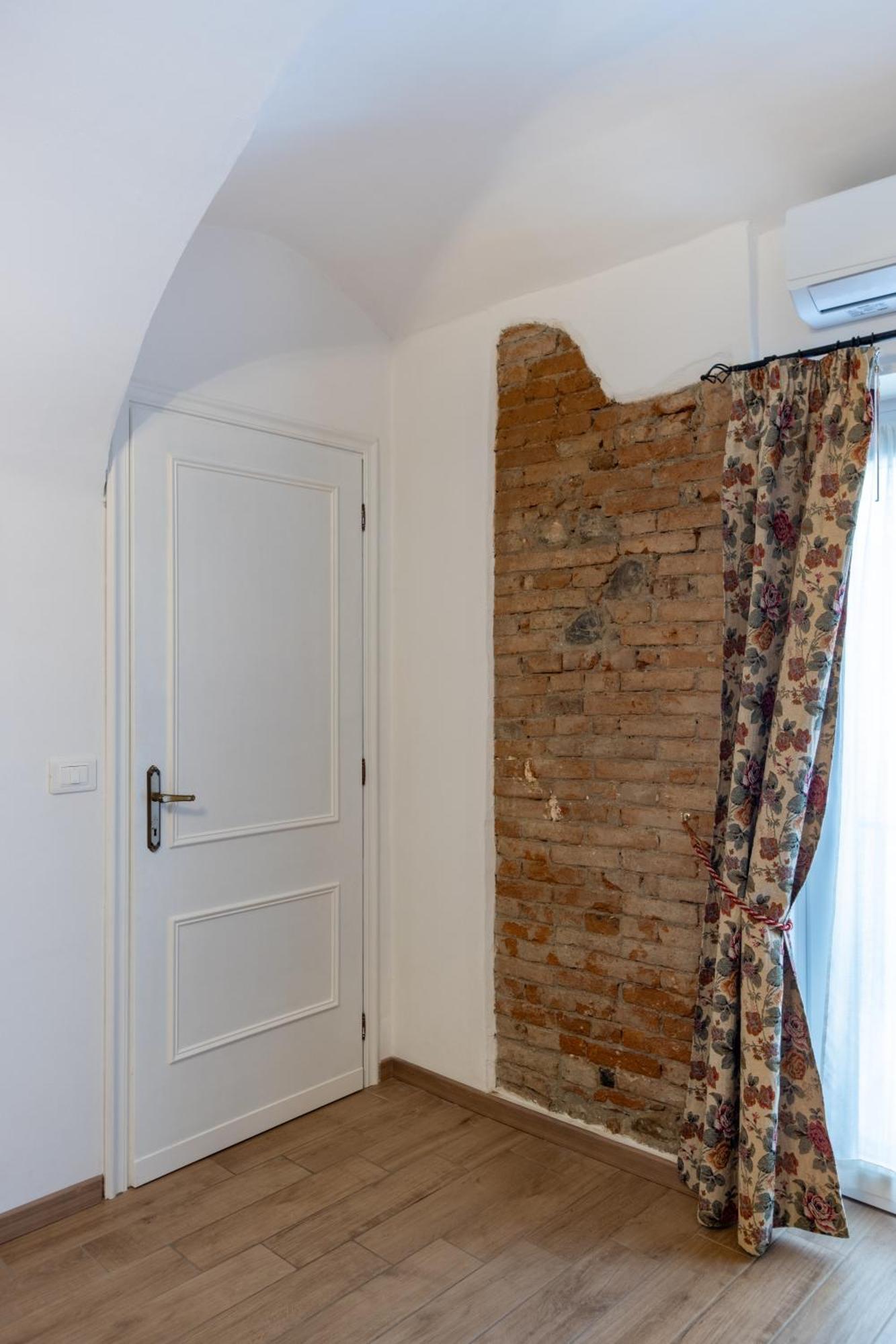 Chrizia Hotel Нови Лигуре Екстериор снимка